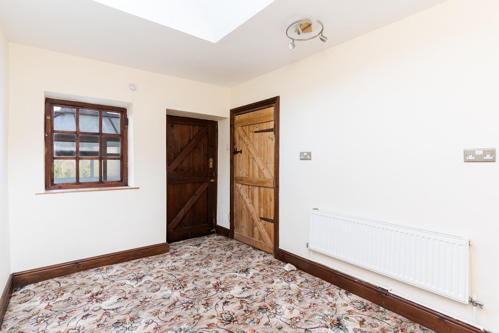 Ty Isaf, Main Road, Gwaelod-Y-Garth, Cardiff, CF15 9HJ